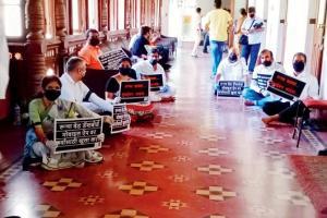 Where are the beds for patients, corporators ask