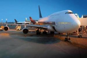 Qantas axes international flights until October