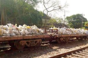 Mumbai: Central Railways gets mucking during lockdown