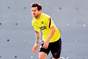 Doubts arise as Lionel Messi trains alone