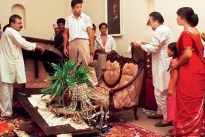 Mumbai mob-opera from Madras!