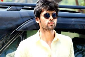 Parth Samthaan shares pic of injured leg; says he has almost recovered