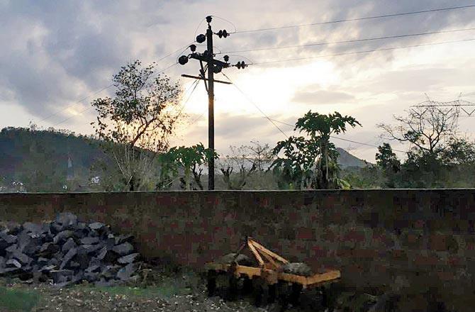 The electric poles and high tension wires that supply power have been restored and only 100 of the 500 houses in the region are still without electricity supply