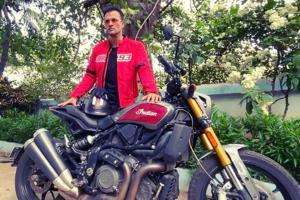 Rohit Roy enjoys bike ride after almost 4 months; writes a long post