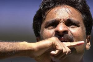 Srinath on his early retirement: My hands and knees had gone down