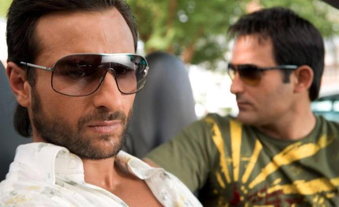Race (2008): Now, in most of the films mentioned above we see (almost) a similar storyline of brothers reuniting after some strenuous circumstances. But this Abbas-Mustan film is slightly different. This thriller has two estranged brothers Saif Ali Khan and Akshaye Khanna, trying to kill each other in a game of double-crossing and lust for money. The ultimate saga of brotherhood, love, greed, and money proved to be a major commercial and critical success.