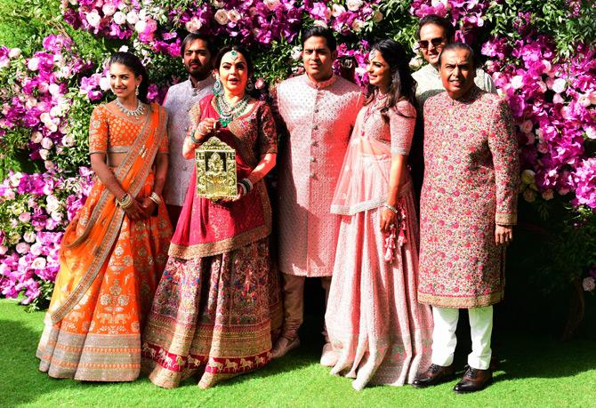 While Mukesh Ambani was born into a business family, his wife Nita Ambani, then Nita Dalal was born into a middle-class household in Santacruz, Mumbai. The power couple from Mumbai tied the knot on March 8, 1985. The couple had a traditional Gujarati wedding which took place in the presence of family and friends. At the time of tying the knot, Nita just 22, while Mukesh was 28.










