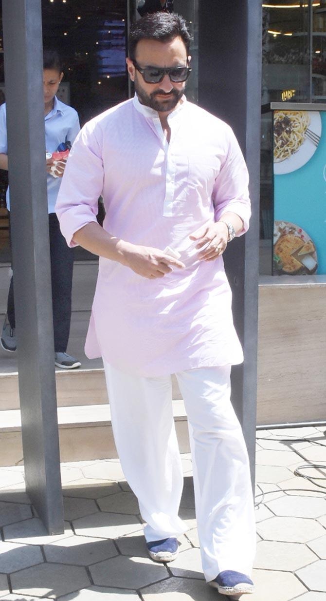 And here comes the Nawab- Saif Ali Khan. He is one actor that can nail any look, be it casual or western or traditional, and this is one such outing where he looks truly dapper.