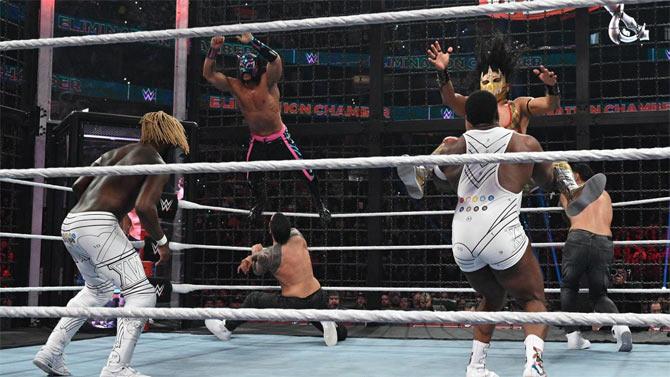 The SmackDown tag team titles were on the line with an entertaining six-man tag team Elimination Chamber match between The Miz and Morrison, The Usos, The New Day, Lucha House Party and Heavy Machinery
