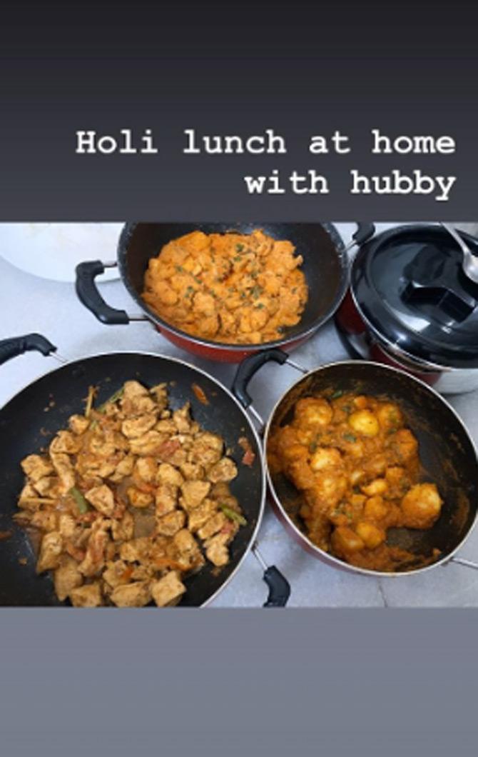 Belly dancer Sanjana Muthreja had a rather sweet and simple Holi celebration where she was seen relishing delicious lunch with her hubby at home. While sharing the picture as her Insta story, Sanjana captioned it: Holi lunch with hubby at home with hubby!









