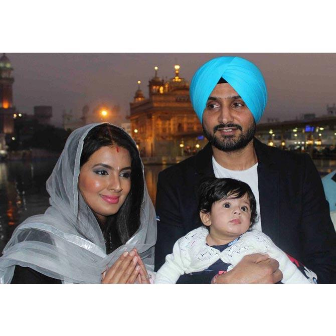 Nevertheless, Geeta Basra and Harbhajan Singh preferred to keep mum about their personal life. Geeta went on to say that when she decides to get married, everyone will know.
In picture: Geeta Basra with husband Harbhajan Singh and daughter Hinaya Heer Plaha.