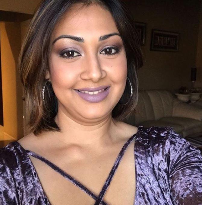 Denesh Ramdin often shares photos of his wife and kids and it goes to show that the Windies cricketer loves his family time when off the field. 