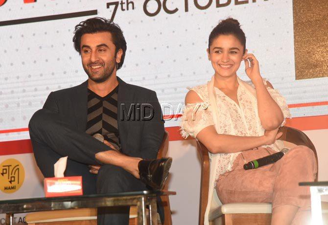 Alia Bhatt and Ranbir Kapoor are head over heels in love with each other. There have been instances more than once where they have professed their love for each other. Be it at award shows, events or weddings, they are always seen together. Their smiles say it all
