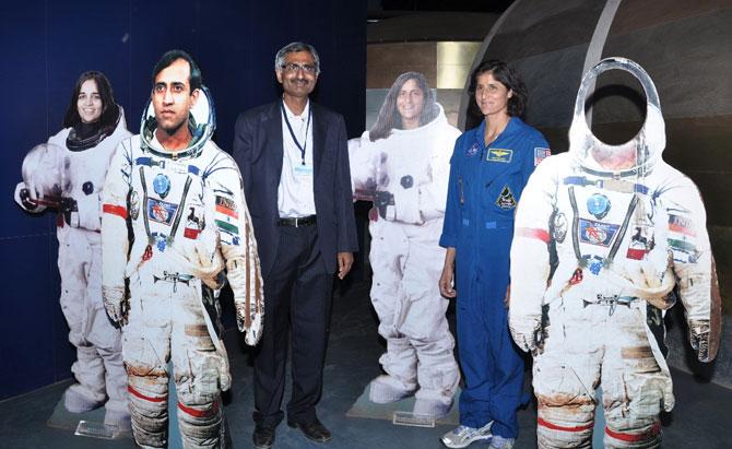 There are several streets, universities, institutions and scholarships which have been named in honour of Kalpana Chawla. One of the seven peaks of the Columbia Hills is also named after Kalpana Chawla.