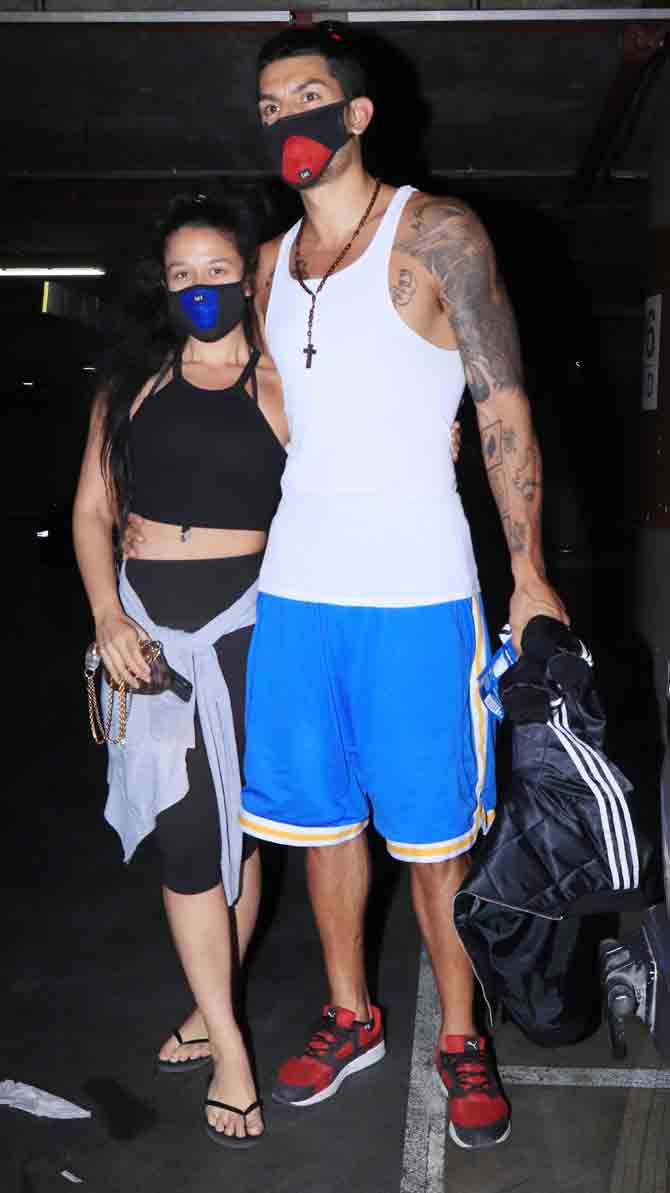 Krishna Shroff With Boyfriend Eban Hyams In Face Masks Kajol With Nysa Devgan And Shruti Haasan Were Spotted At Mumbai Airport We Have Pictures The word nysa means goddess of purity. krishna shroff with boyfriend eban