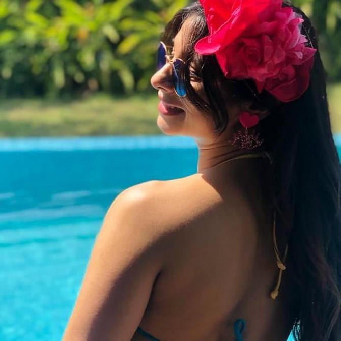 Tanishaa Mukerji, who has taken social distancing quite seriously, is currently under self-quarantine. The actress has made sure to update her fans every day. And her social media posts look amazing! While sharing this poolside picture, Tanishaa wrote, 