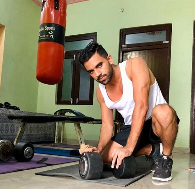 Deepak Chahar posted a photo of him in the middle of a workout and captioned it: Even at home, I clean the equipment first and then start exercising to ensure I don't catch any infections. Similarly, #SabsePehleLifeInsurance is a first step towards ensuring a safe and secure future for our loved ones. 