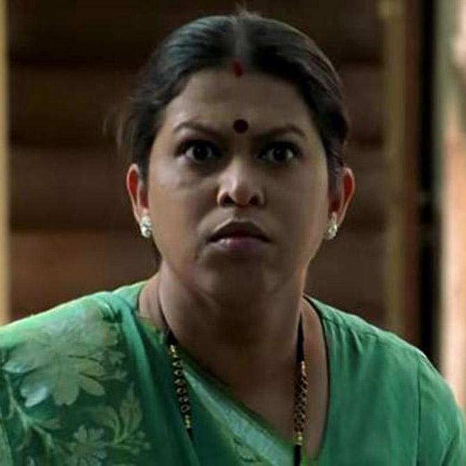 Rasika Joshi (1972-2011): A popular Marathi actor, Joshi was a common feature in Priyadarshan films. She left her impression in Billu, Bhool Bhulaiyaa, Malamaal Weekly, Gayab and Vaastu Shastra, portraying diverse character roles. She was only 39 when she died of leukaemia in 2011.