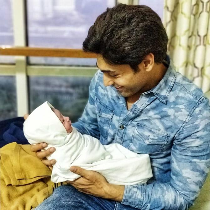 Ruslaan Mumtaz's son: The MP3: Mera Pehla Pehla Pyaar (2007) actor and wife Nirali Mehta were blessed with a baby boy on March 26, 2020. The actor, who was also seen on Balika Vadhu, shared the news on social media. He wrote, 