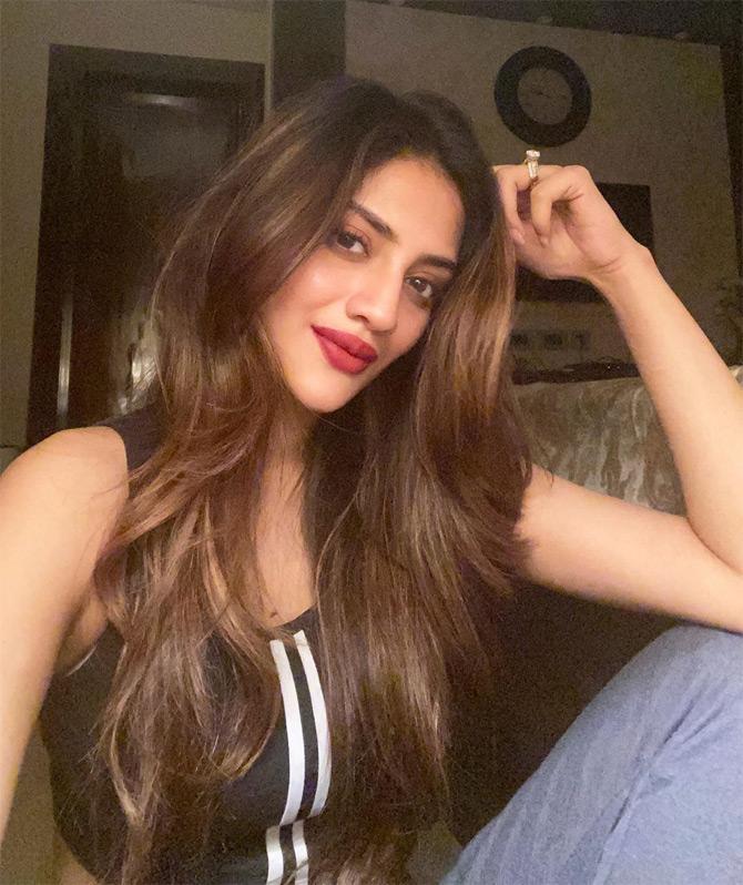 Mimi's best friend and TMC MP Nusrat Jahan has been quarantined at home since the outbreak of the coronavirus in India. The 30-year-old politician has been making the most of her quarantine time by bonding with her husband Nikhil Jain. Nusrat started her quarantine period by sharing a mushy picture with hubby Nikhil Jain where she said she wanted to go on a vacation but was hopeful that the coronavirus crisis would end soon.