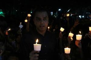 Milind Deora hails relief package, wants concessions for students