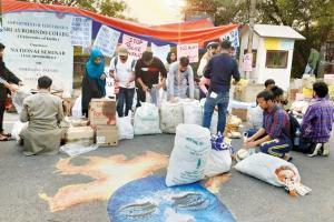 Student volunteers come to rescue of distressed riot victims in Delhi