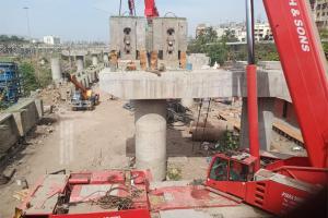 Mumbai: Kurla elevated station construction races ahead