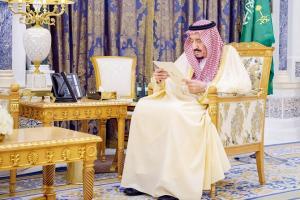 Saudi releases king's photos during dutyafter purge over 'coup plot'