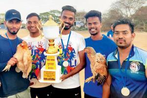 Winners of cricket match in Virar get 11 roosters