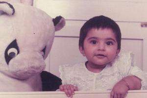 Sonam Kapoor looks cute as a button in this throwback photo!