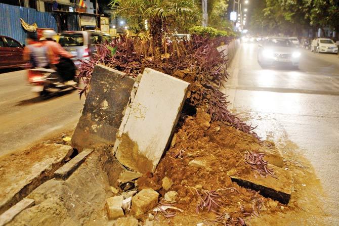 The divider that the car crashed into at Worli
