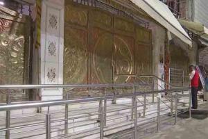 Delhi temples follow coronavirus lockdown as Navratri begins