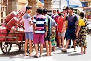 Mumbaikars violate Section 144; cops file 112 cases in two days