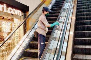 Coronavirus fear takes over malls, eateries in Mumbai