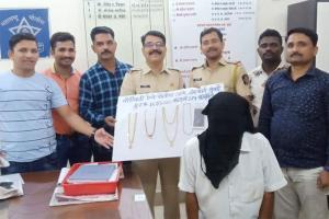 GRP returns stolen valuables, cash worth Rs 4.7 lakhs to Goregaon woman
