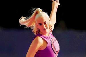 Katy Perry treats MCG to Roar and Firework for Women's WT20