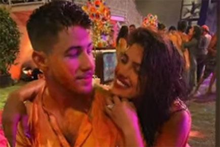 Nick Jonas wipes hands on wife Priyanka Chopra-Jonas' kurta!