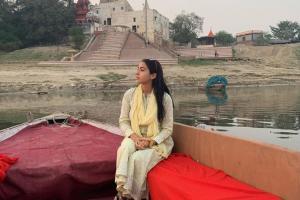 Sara Ali Khan shares pics from her visit to Ganga ghats; take a look