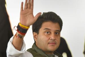 Jyotiraditya Scindia likely to join BJP; MP government in deep crisis