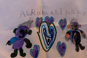 Shah Rukh Khan's son AbRam makes a painting for his Papa!