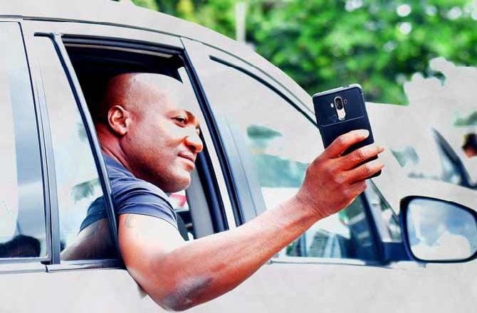 Brian Lara during his visit to Mumbai in 2019. When mid-day photographer Bipin Kokate approached the West Indies cricket great in the Western suburbs of Bandra for a picture, he was in for a surprise. Brian Lara went on to tell the lensman, 