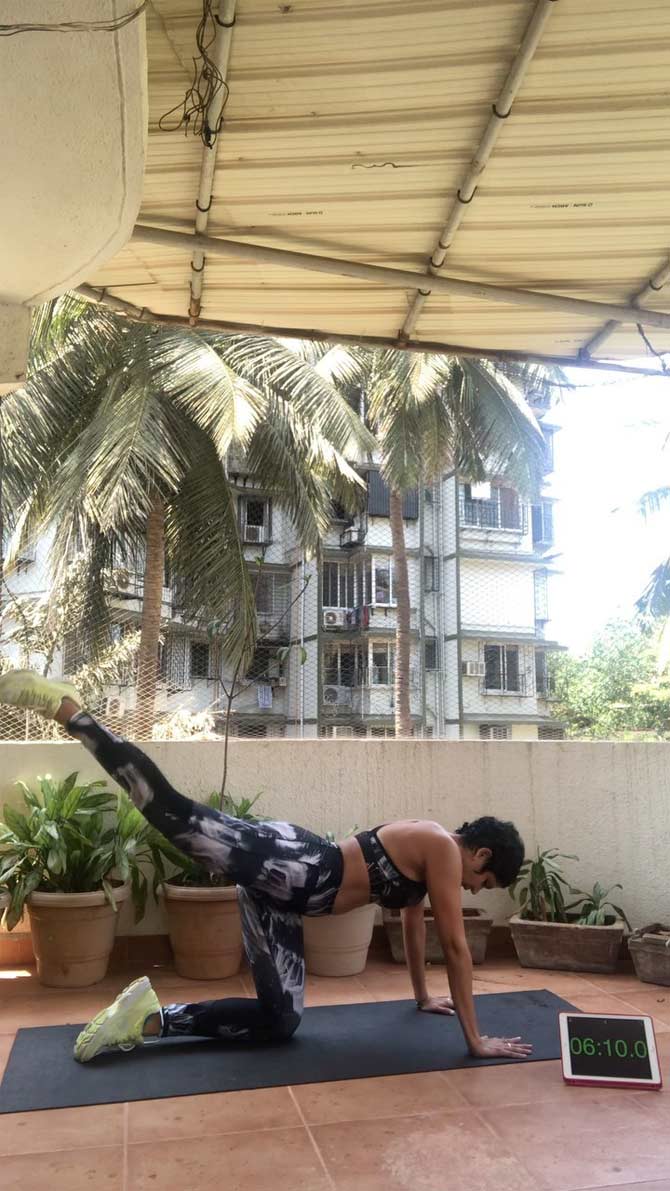 termed this workout as torture, Mandira Bedi posted, 