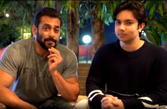 Salman Khan also shared a video message along with his brother Sohail Khan's son, Nirvaan. In the video, Salman called on the citizens to follow social distancing and requested them to stay at home.