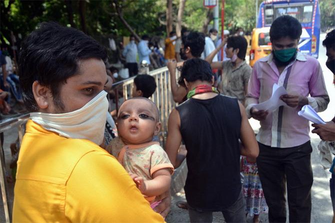 A 58-year-old assistant sub-inspector posted at Solapur MIDC police station succumbed to COVID-19 on Thursday. The sub-inspector was admitted to the civil hospital on Tuesday after he tested positive for the novel coronavirus. The cop died while he was undergoing treatment at the hospital. With this, five police personnel from the state have so far succumbed to the global epidemic.