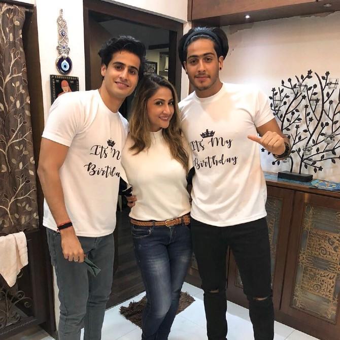 Sagar and Khsitij: Remember Urvashi Dholakia, popularly known as Komolika Basu (who created quite a buzz with her statement bindis) from the television show Kasautii Zindagii Kay? The star is the mother of twin boys Sagar and Kshitij. Urvashi is a doting mother who raised her kids single-handedly.