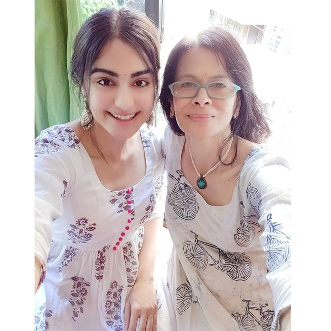 On the acting front, after tasting success with her debut film itself, Adah Sharma was later seen in films like Hasee Toh Phasee, Hum Hai Raahi Car Ke, Phhir., the Commando franchise, and Bypass Road.
In picture: Adah Sharma with her mommy dearest. She captioned the picture: 