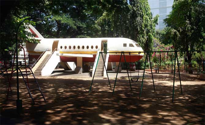 NCP chief Sharad Pawar has requested Prime Minister Narendra Modi to talk to chief ministers of those states who are not allowing migrant workers to come back home.
In picture: The Lions Juhu Children's Municipal Park, known for its airplane model installation, bears a deserted look.