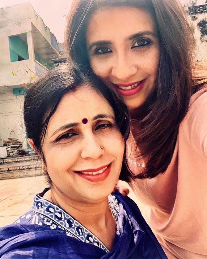 While expressing gratitude and love for her mother, Masterchef India Season 6 Finalist Chef Akanksha Khatri said that words have no power to define your love. Sharing a candid selfie with her mom, Akanksha paid rich tributes to her mom and wrote: Any particular day can't return what you have given. Every breath is yours. I love you Mummy!