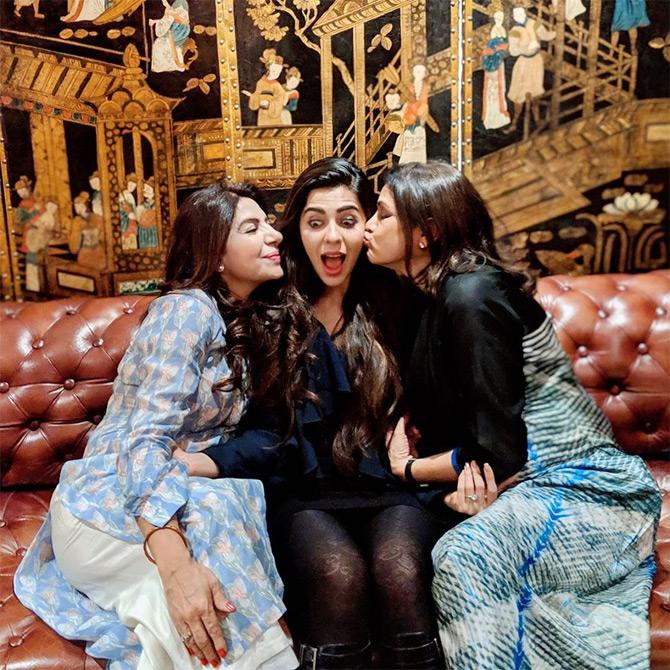 Lawyer and artists Bahaar Dhawan Rohatgi celebrated Mother's Day by sharing this candid picture featuring her mom Raksha Dhawan and mother-in-law Vasudha Rohatgi. In the picture, Bahaar can be seen showered with love and kisses by her mothers. While sharing this awww-dorable picture, Bahaar wrote: Blessed with the best. Mamma, Mom, love you mostestest, my happy place!