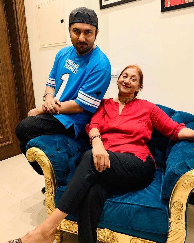 Yo Yo Honey Singh posted this lovely picture with his mom and captioned, 